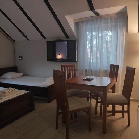 נובי סאד Apartments & Accommodation Stojic מראה חיצוני תמונה