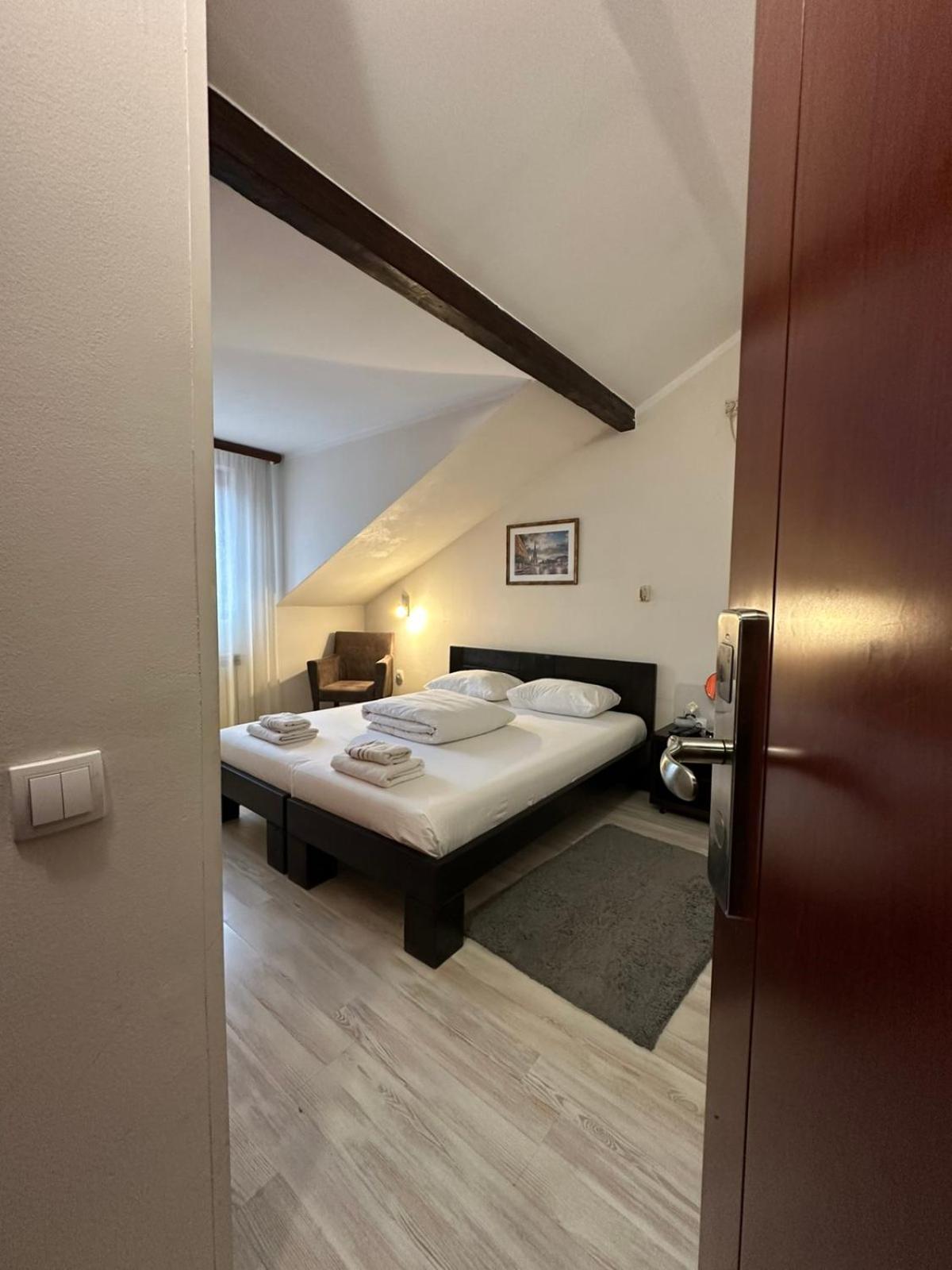 נובי סאד Apartments & Accommodation Stojic חדר תמונה
